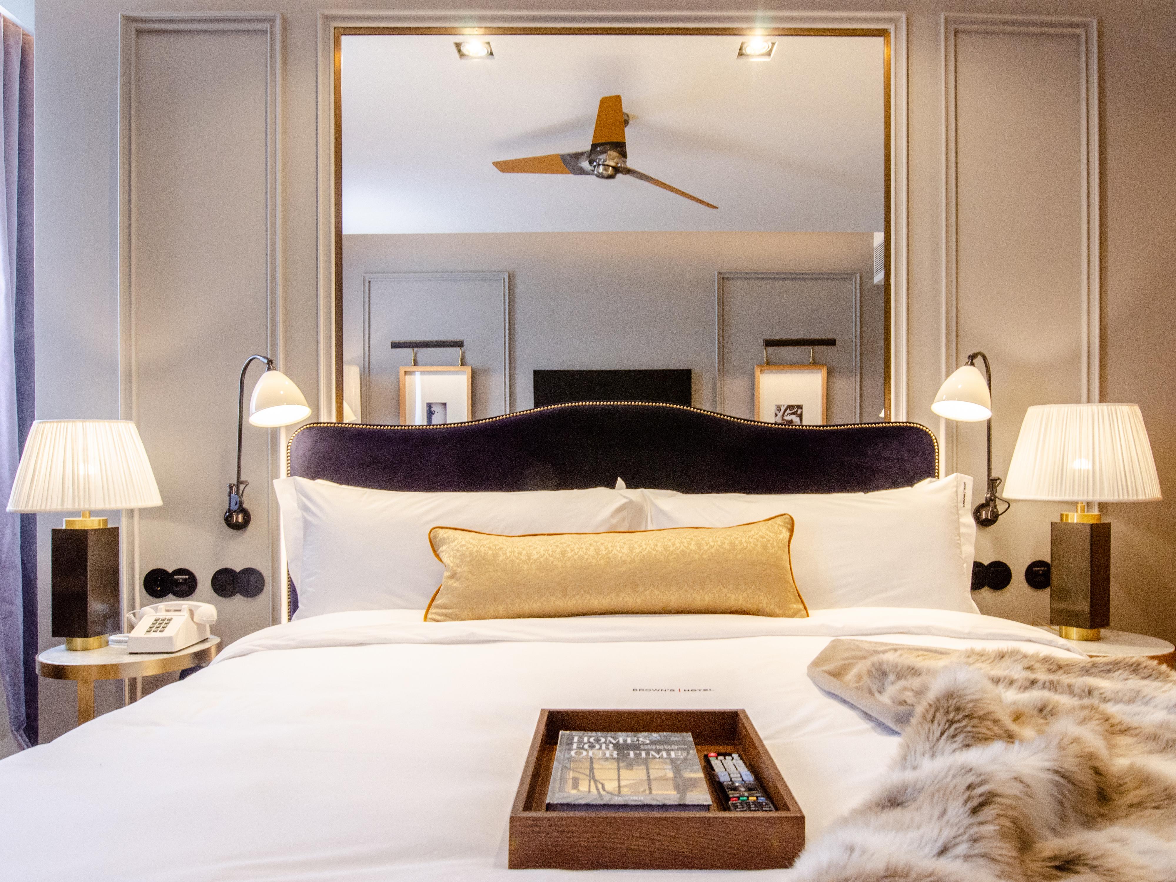 Browns Avenue Hotel 리스본 외부 사진 A bedroom at The Carlyle