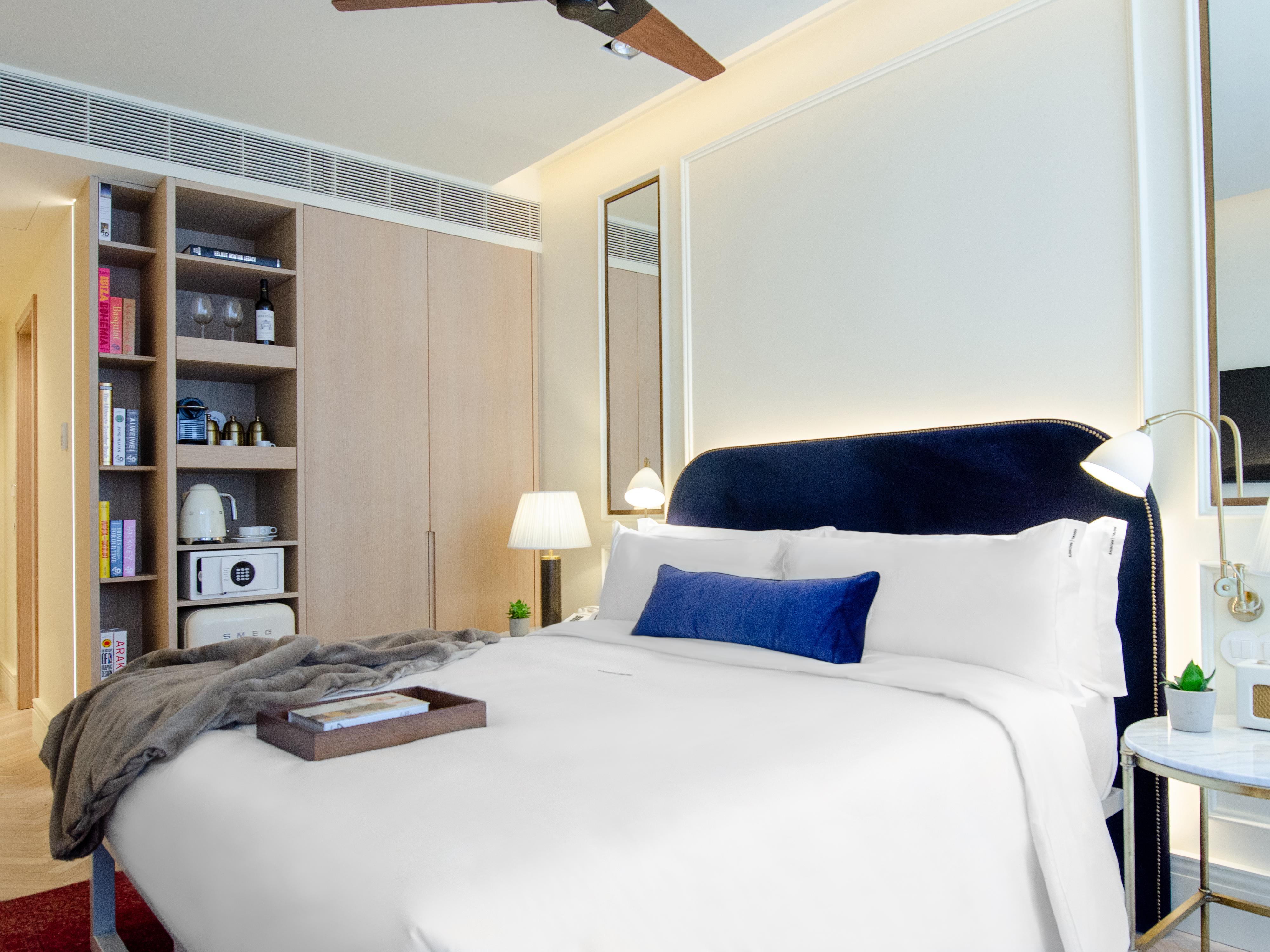 Browns Avenue Hotel 리스본 외부 사진 A bedroom at the hotel