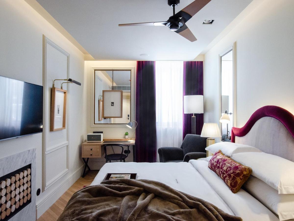 Browns Avenue Hotel 리스본 외부 사진 A bedroom at the Hotel