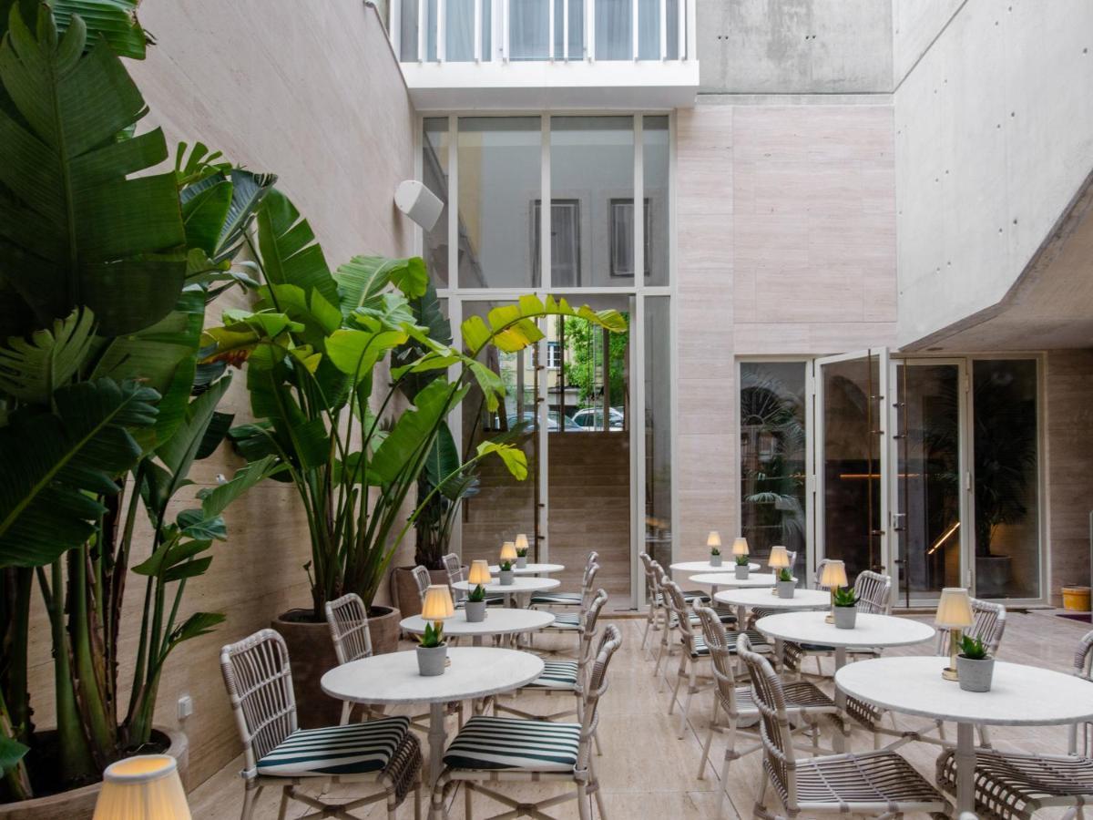 Browns Avenue Hotel 리스본 외부 사진 The Café at the National Portrait Gallery