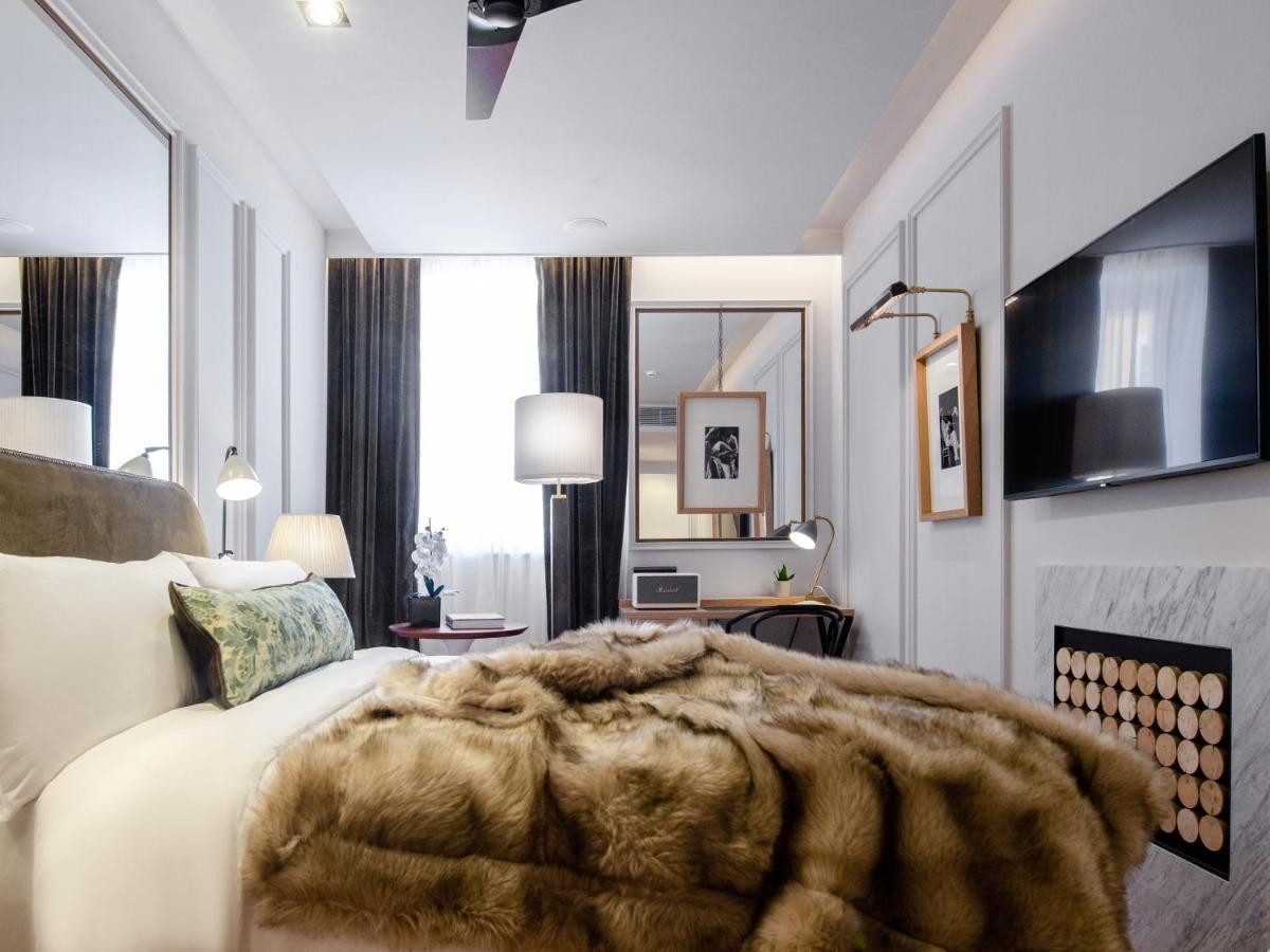 Browns Avenue Hotel 리스본 외부 사진 A room at the hotel